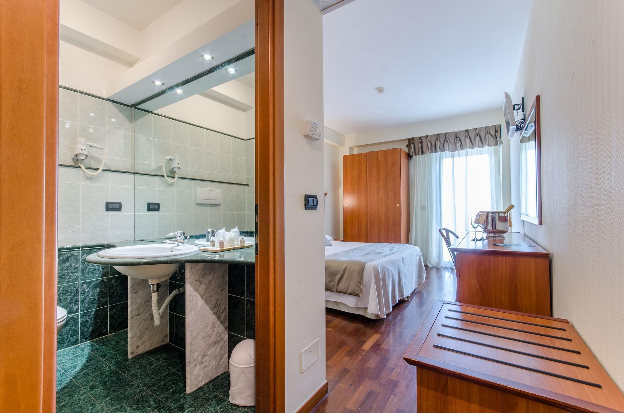 Hotel Federico II LʼAquila المظهر الخارجي الصورة