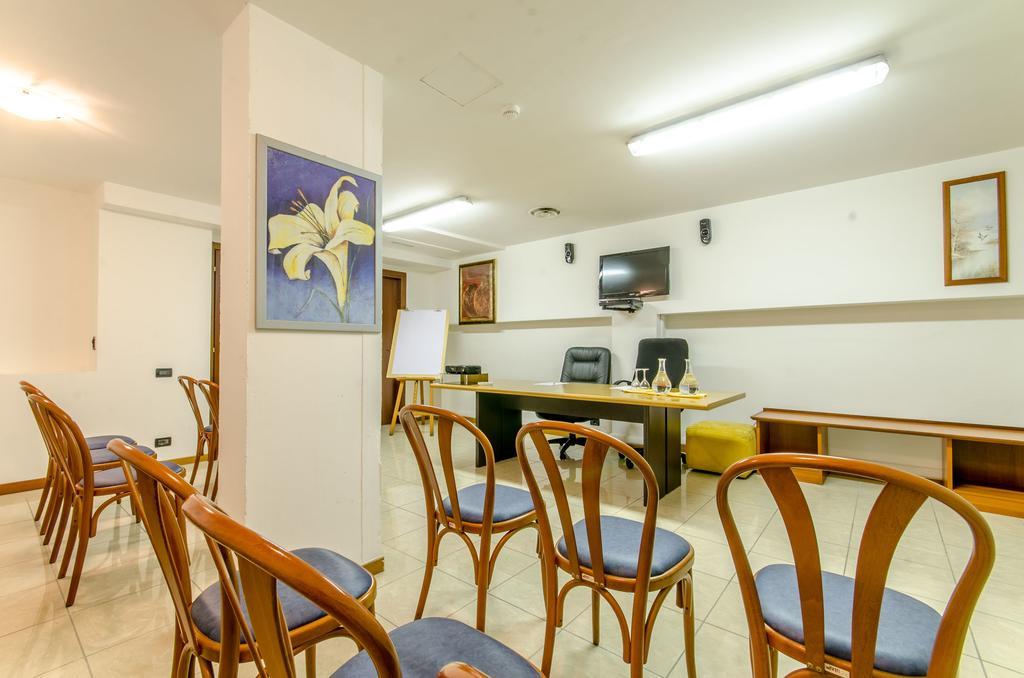 Hotel Federico II LʼAquila المظهر الخارجي الصورة