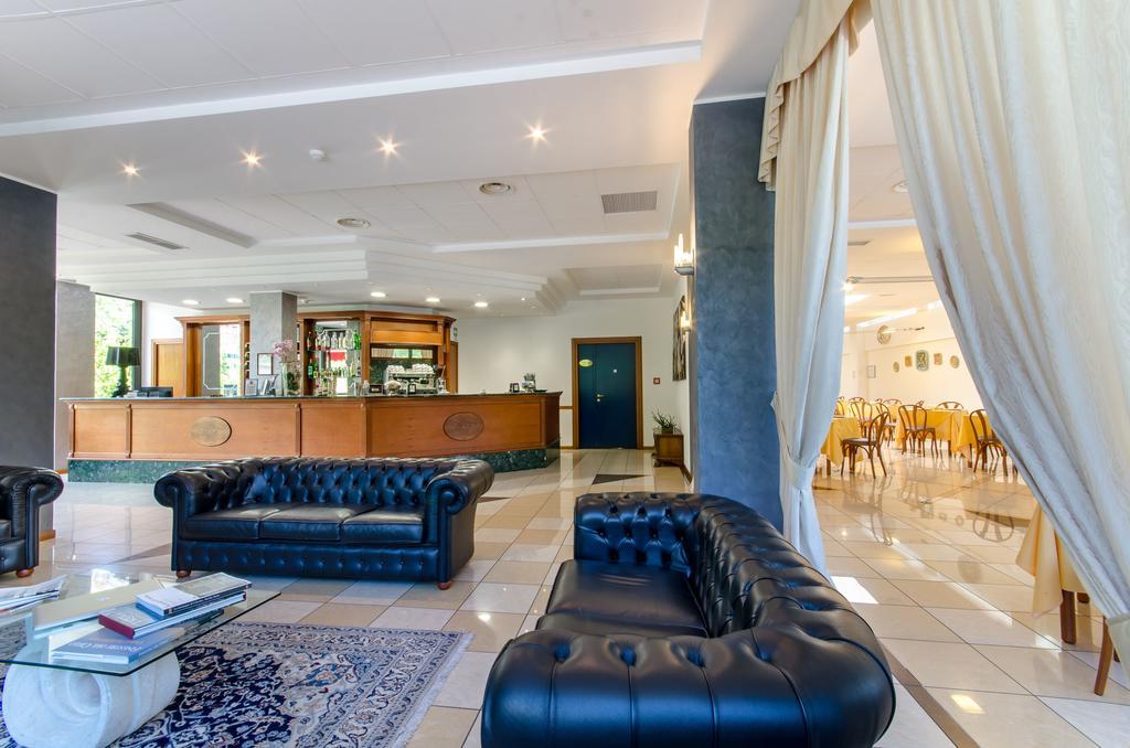 Hotel Federico II LʼAquila المظهر الخارجي الصورة